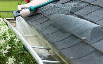 Llanllwchaiarn gutter cleaning costs